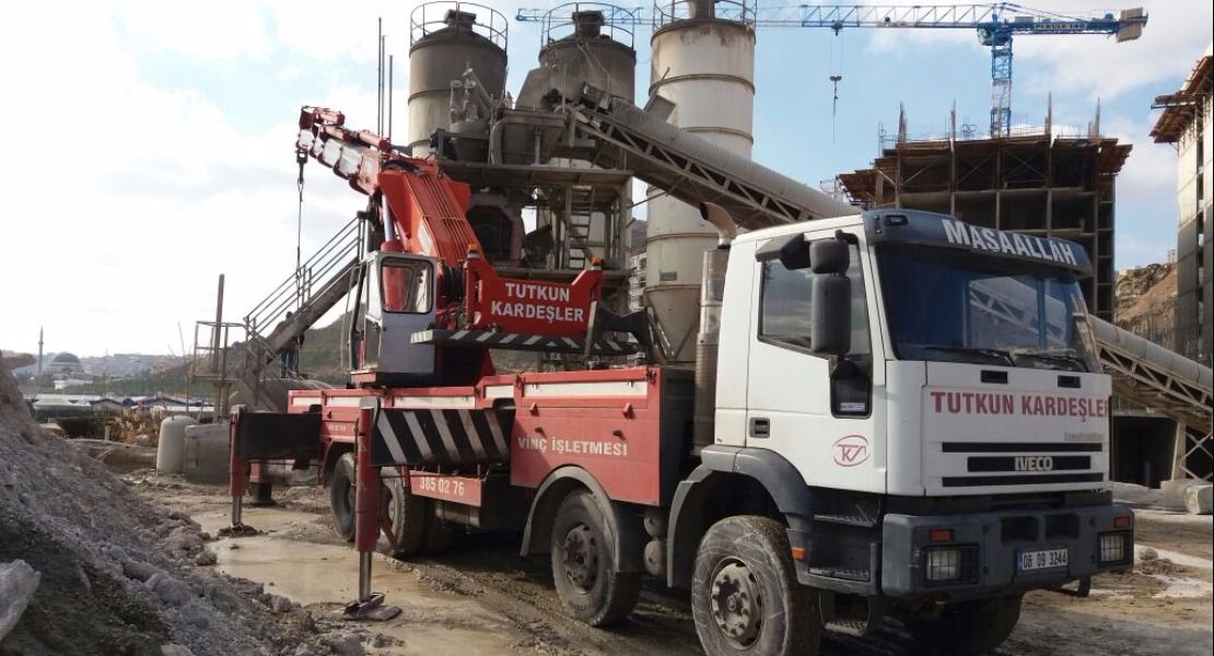 100 Tonluk hiyap vinçle beton santrali montajı