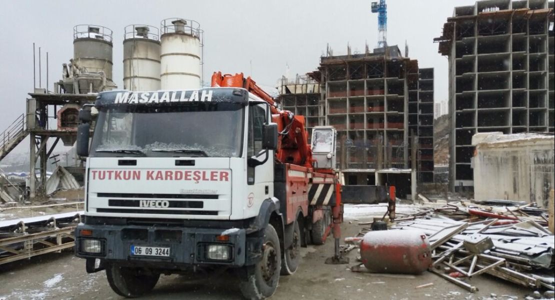 75 Tonluk hiyapla betonsantralinde çalışma